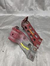 99-05 MAZDA MX-5 MIATA LOWER RADIATOR CONDENSER MOUNTING BRACKET 1999-2005