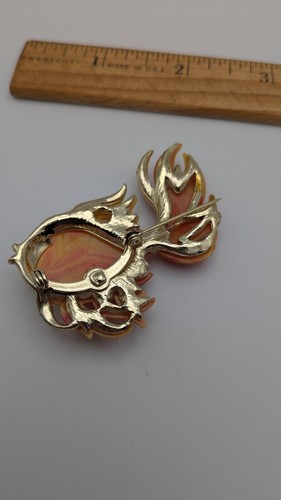 Vintage Hattie Carnegie Goldfish Fish Pin Brooch Orange Lucite Unsigned - Picture 11 of 15