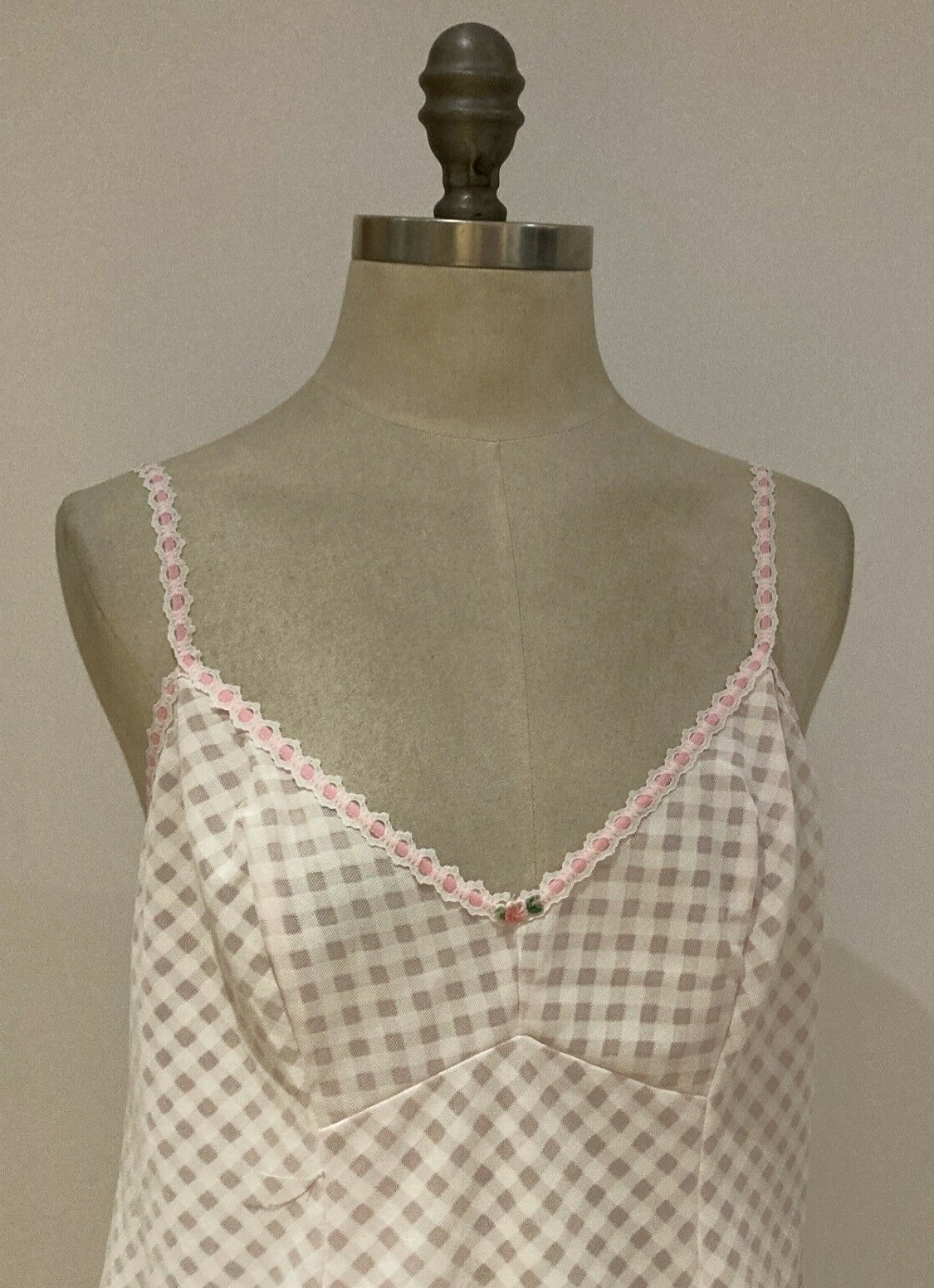 Vintage Pippa-Dee Pink/White 1970s Slip/Petticoat Pin-up Glam Boudoir Size 38"  2