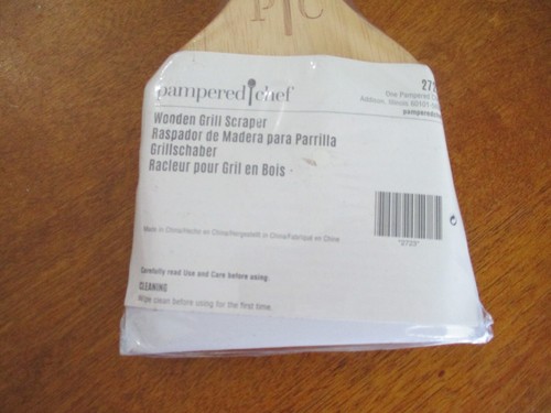 Pampered Chef 14" Wooden Grill Scraper Spatula 2723 NEW Sealed - Picture 2 of 2
