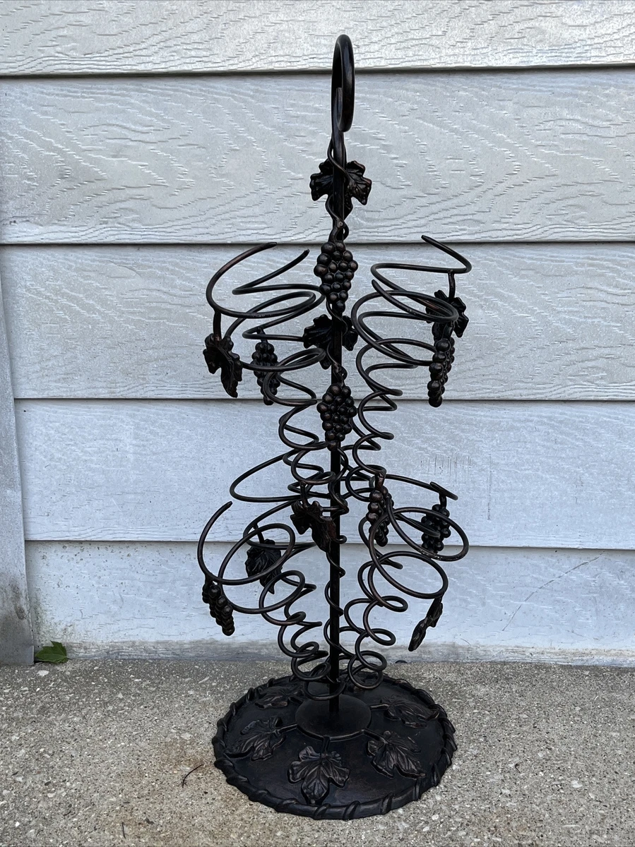 Spiral wine outlet bottle holder