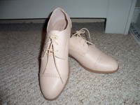 Primark - Beautiful Nudepunch Detail Brogue Flat Shoe Size 6 Primark - Beautiful Nudepunch Detail Brogue Flat Shoe Size 6