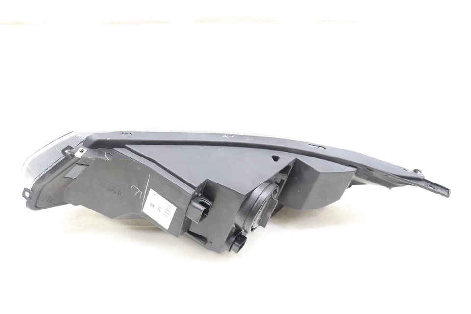 NEW OEM GM Passenger Headlight Halogen Projector 22902127 Chevy Volt 2011-2015 - Imagem 4 de 4