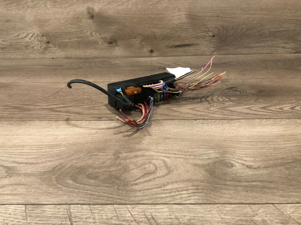 MERCEDES BENZ W210 W208 E320 CLK430 1998_2003 CAJA DE CONEXIONES RELÉ DE FUSIBLE DE ALIMENTACIÓN FABRICANTE DE EQUIPOS ORIGINALES Foto 2 de 4