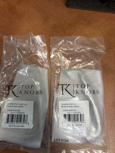 Top Knobs Charlotte Pull 4 Inch Brushed Satin Nickel - Picture 2 of 2