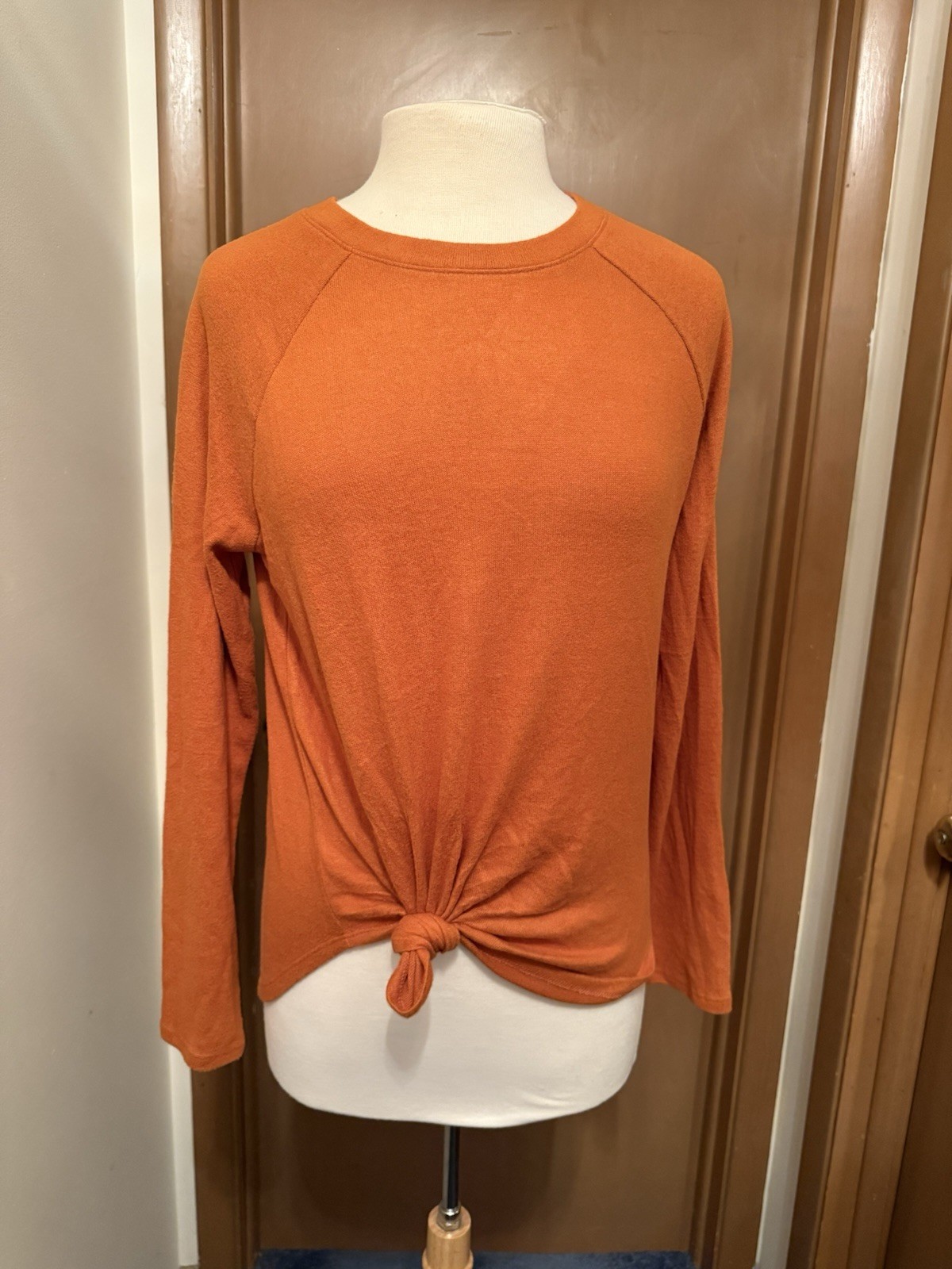 Double Zero Sweater Size Small - image 1