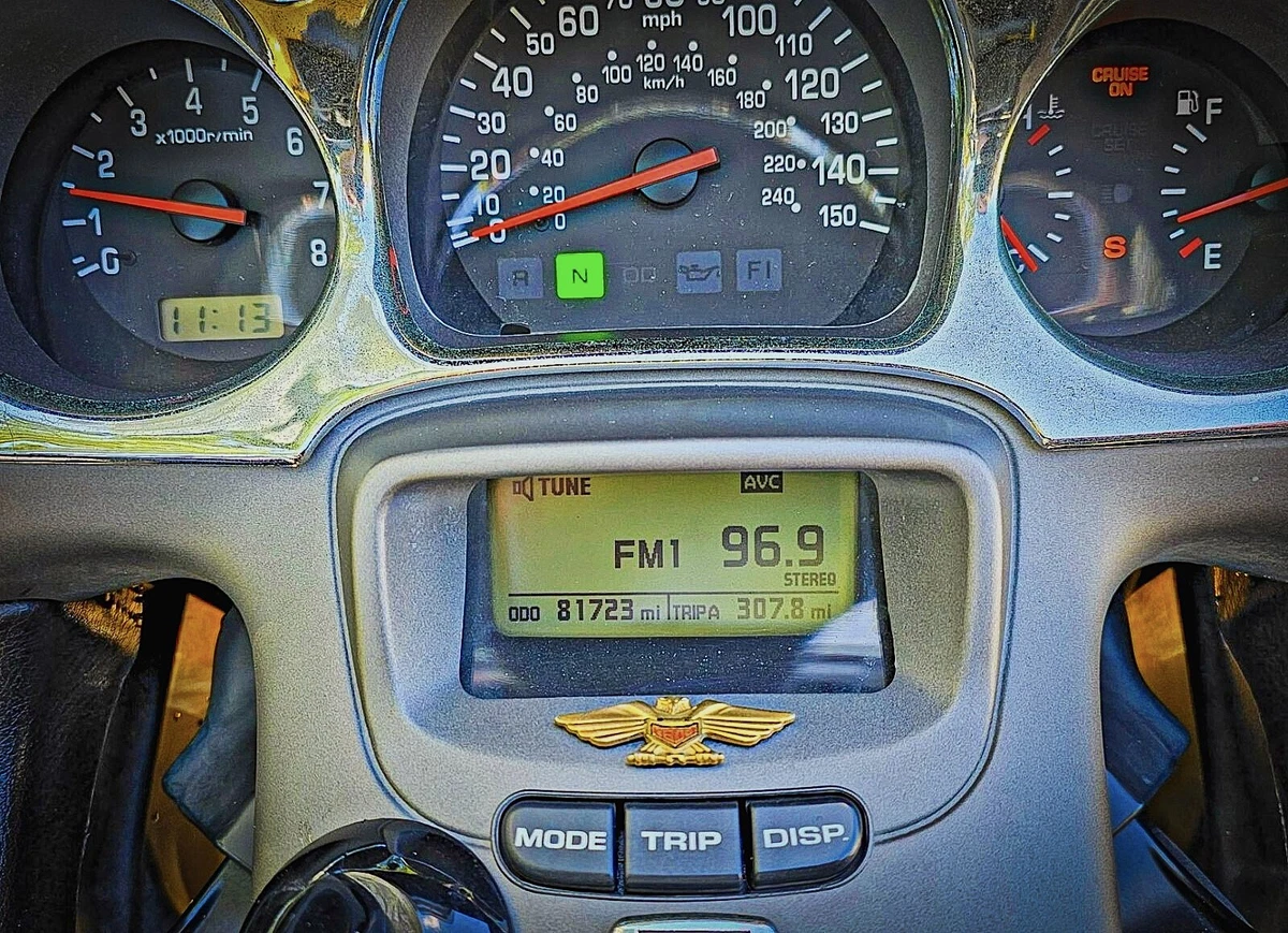 2005 Honda Gold Wing GL1800 30th Anniversary Edition - instrumentation