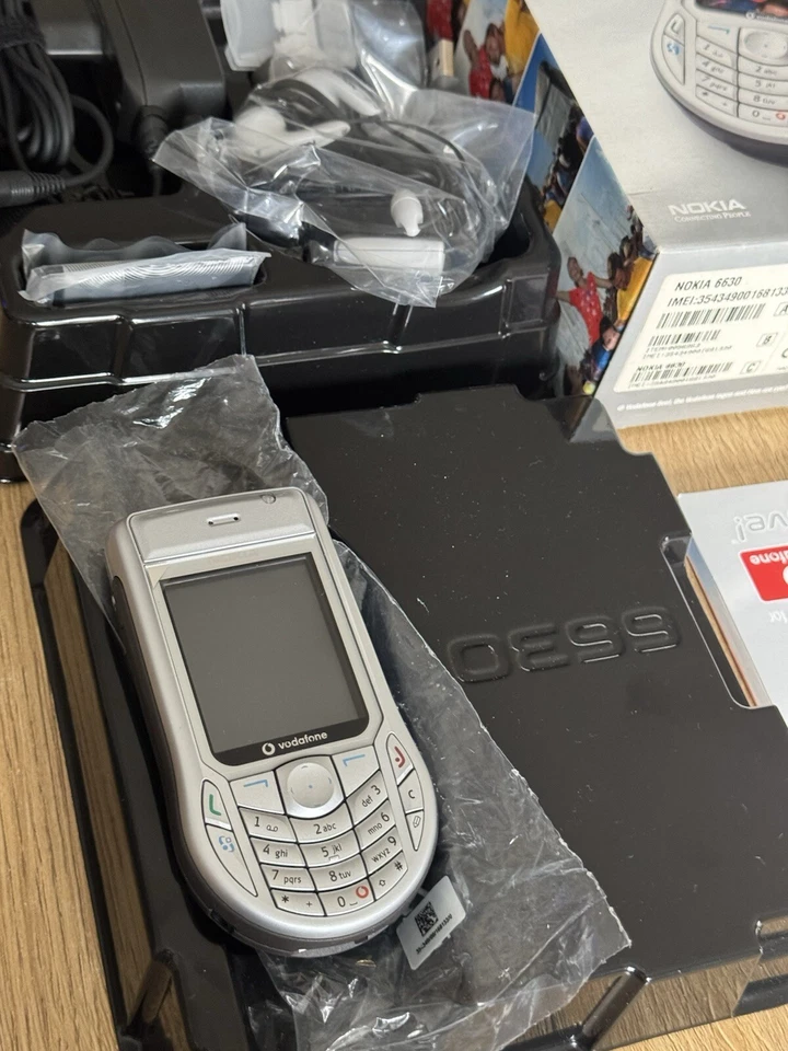 Nokia 6630 Aluminium Grey Neu! - Bild 2 von 4