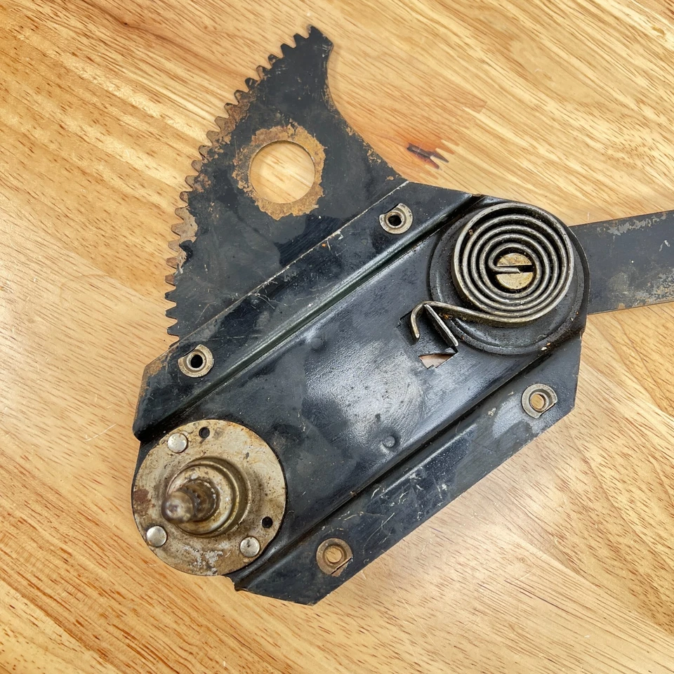 Window Regulator 1941-1949 Buick Special Century Super Roadmaster Left 4113790 - Image 4 of 4