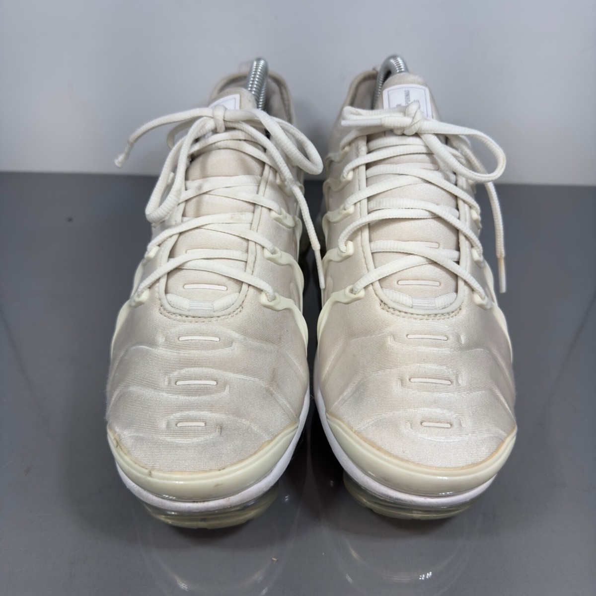 Nike Air Vapormax Plus Mens 8 Cream White Beige Athleisure  display picture 1