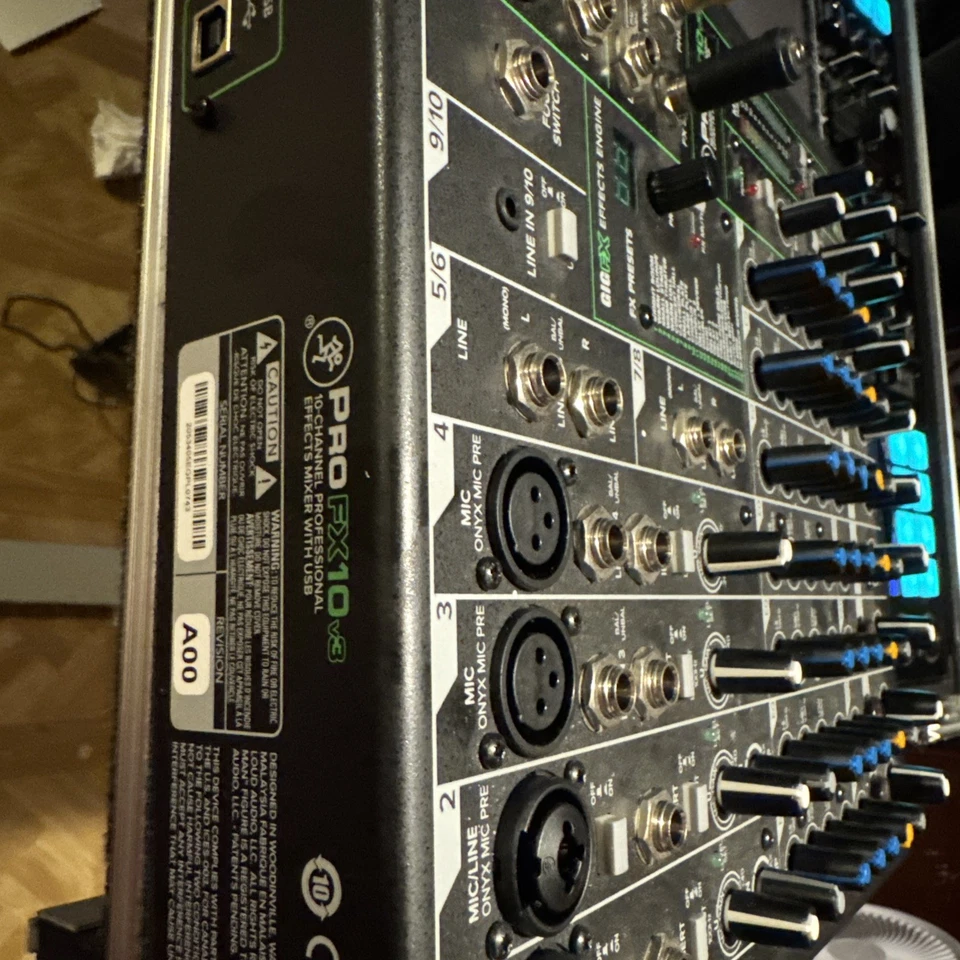 Mezclador de efectos profesionales de 10 canales Mackie ProFX10v3 con USB ProFX10 v3 Foto 3 de 4