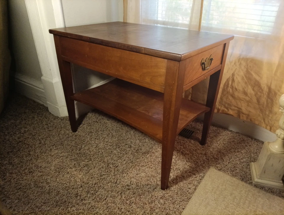 Henkel-harris Vintage Cherry Single Drawer Side Table With Lower Shelf - Image 3 of 4