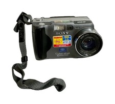      Sony Cyber-shot DSC-S30   Vintage 2000s Digital Camera