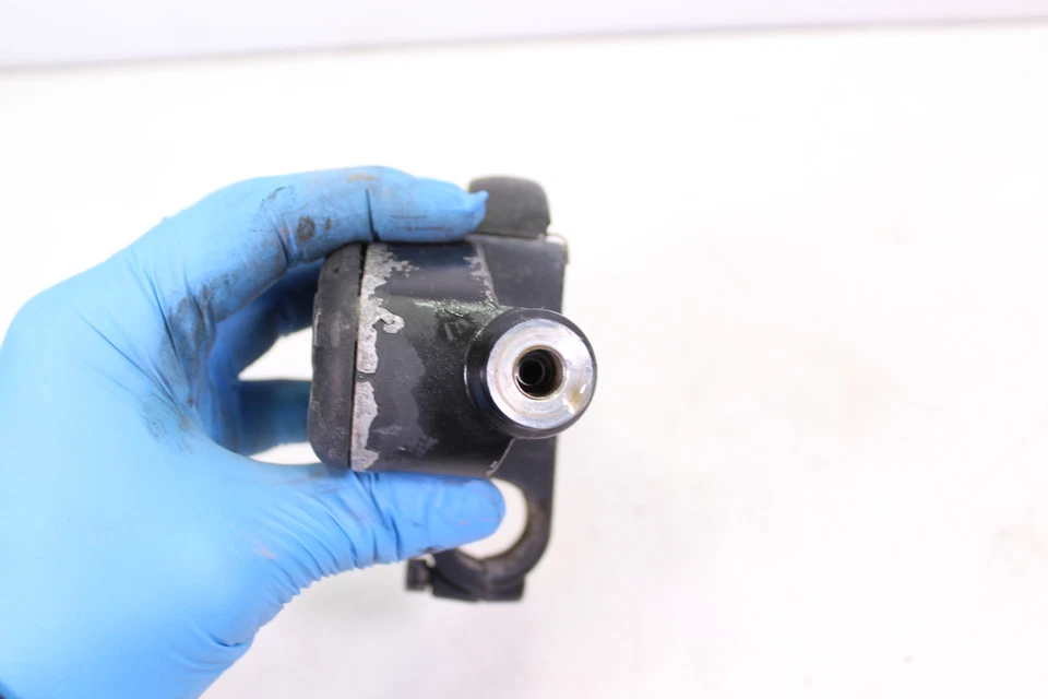 Polaris Magnum RMK 500 2002 freno delantero cilindro maestro Foto 3 de 4