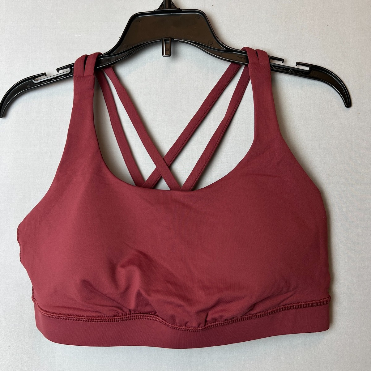 lululemon - 新品 ルルレモン Energy Bra （サイズ４） Lululemon Sports Energy Bra Size 4 Maroon, Medium Support
