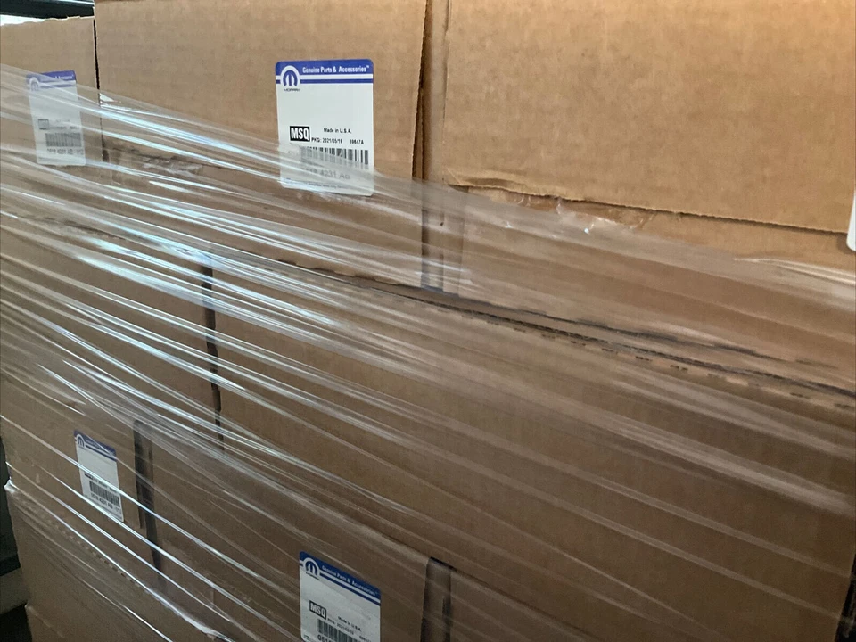 Juego de 12 filtros de aceite de motor Mopar 05184231AB Foto 2 de 4