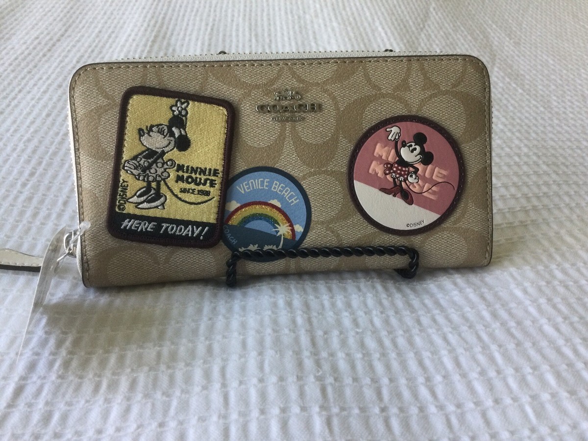 COACH パッチ付き長財布 ミニー＆ ミッキー長財布 COACH パッチ付き長財布 ミニー＆ ミッキー長財布 COACH