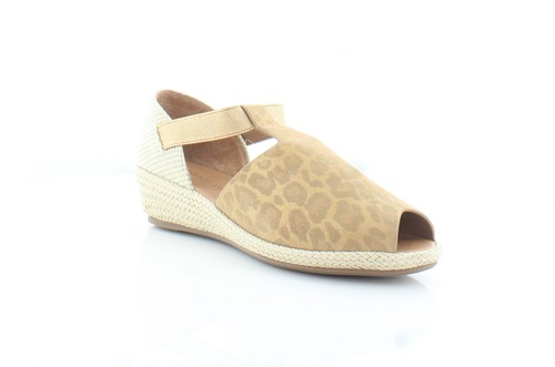 Gentle Souls by Kenneth Cole Luci T 