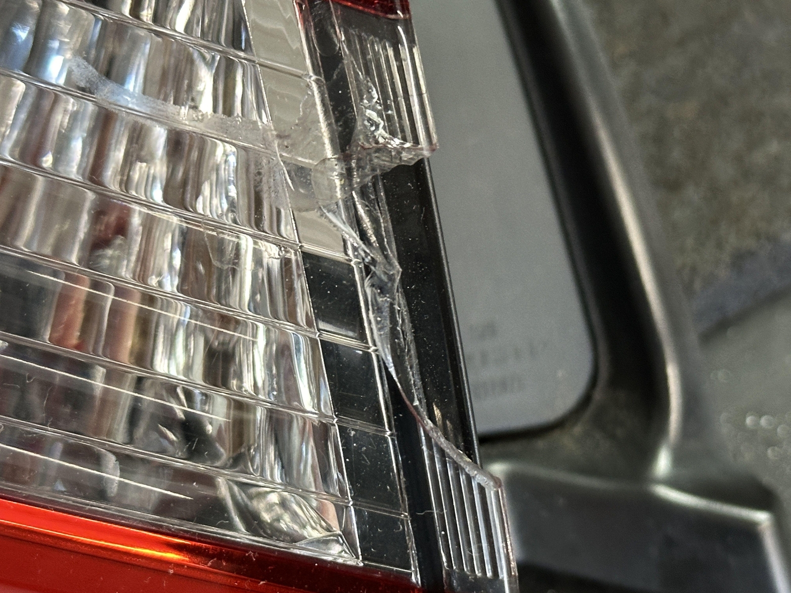14-17 MASERATI GHIBLI DRIVER QUARTER MOUNTED TAIL LIGHT LAMP LED OEM 06700084820