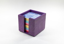 Zettelbox Lila Sternenhimmel - Collage, Papierschnitt und Holz