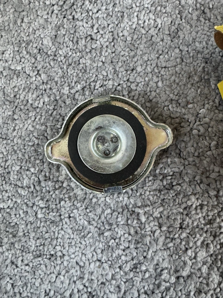 JAGUAR E-Type Radiator Pressure Cap 13 lb / psi New - Image 3 of 3