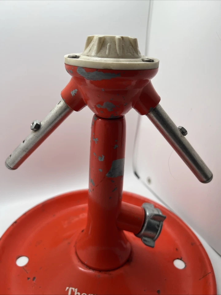 Aspersor de césped Thompson vintage estilo Rain King sin probar Foto 2 de 4