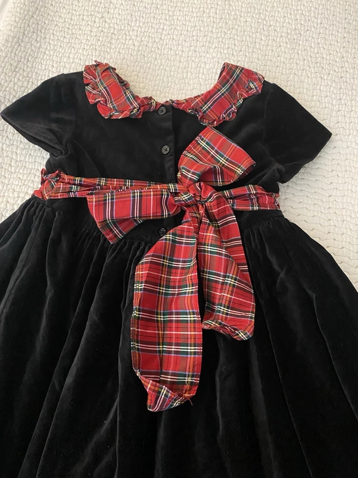 VESTIDO NIÑA LAURA ASHLEY LONDRES TALLA 6X TERCIOPELO NEGRO CON RIBETE A CUADROS ROJOS  Foto 2 de 4