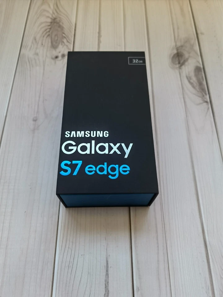 A+++Samsung Galaxy S7 Edge 32GB（SM-G935F）Factory UNlocked Andriod Smartphone - Image 2 of 4