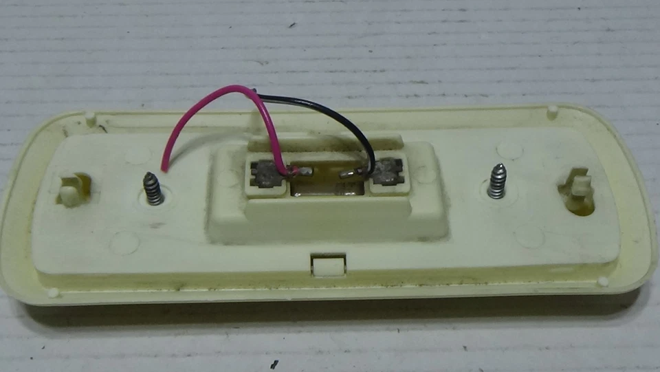 1987-1995 Jeep Wrangler YJ Hard Top Dome Light Lamp - Image 3 of 4