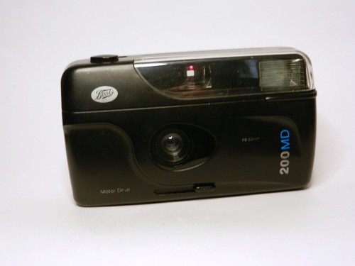 Fully Working - Boots 200 MD 35mm Film Point and Shoot Camera, c8 - Picture 4 of 10