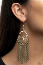 Paparazzi Jewelry ~🔥castle Cottage 🔥~ Brass Earrings 