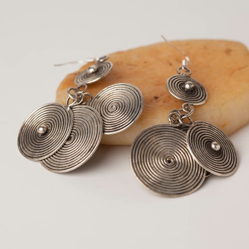 ETHNIC TRIBAL MIAO HANDMADE EARRINGS / JE221 - Picture 4 of 4