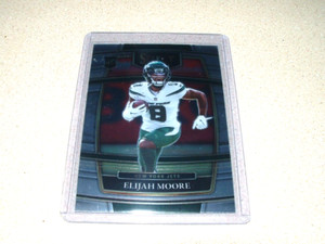 2021 PANINI SELECT FOOTBALL ELIJAH MOORE FOIL CONCOURSE LEVEL ROOKIE CARD