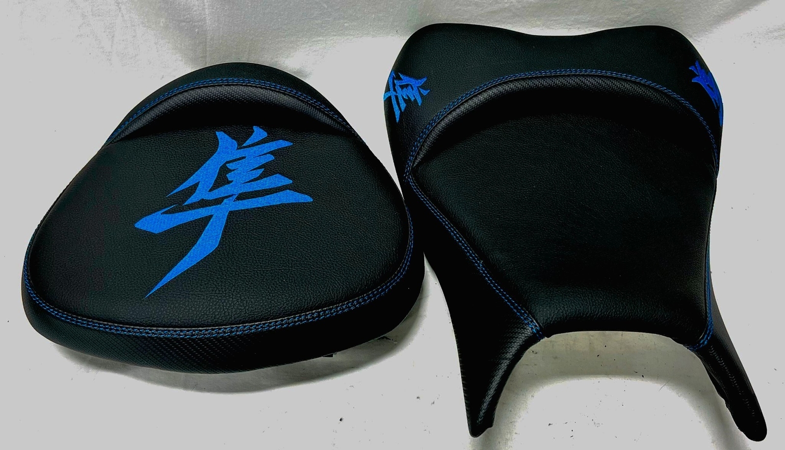 !EXCHANGE! BLUE KANJI CUSTOM SEATS GEN 3 22-24 SUZUKI HAYABUSA-READ DESCRIPTION!