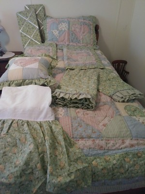 Jcpenney Home Collection Patchwork Twin Size Quilt Bedroom Set For