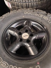 Set Of 2000 Jeep Wrangler 31x10.50r15 Wheels And Tires Set Of 2000 Jeep Wrangler 31x10.50r15 Wheels And Tires