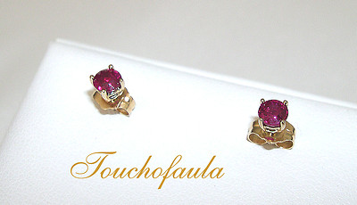 14K Gold Rubin Ohrstecker 4mm Ohrringe Top of the Line Rubine Farbe tiefrot 