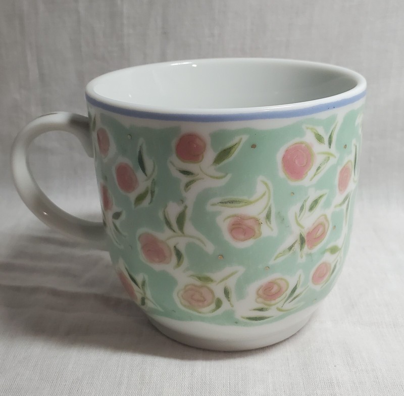 Flora Bella Mug Brenda Walton / Andrea By Sadek Pink Roses  & Sea Green
