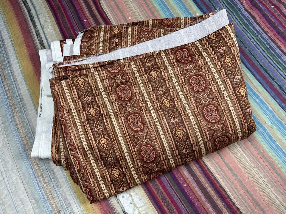 8+ jardas Waverly Sedrick tecido listrado quintal feito nos EUA ouro vermelho 55x320” - Imagem 2 de 4