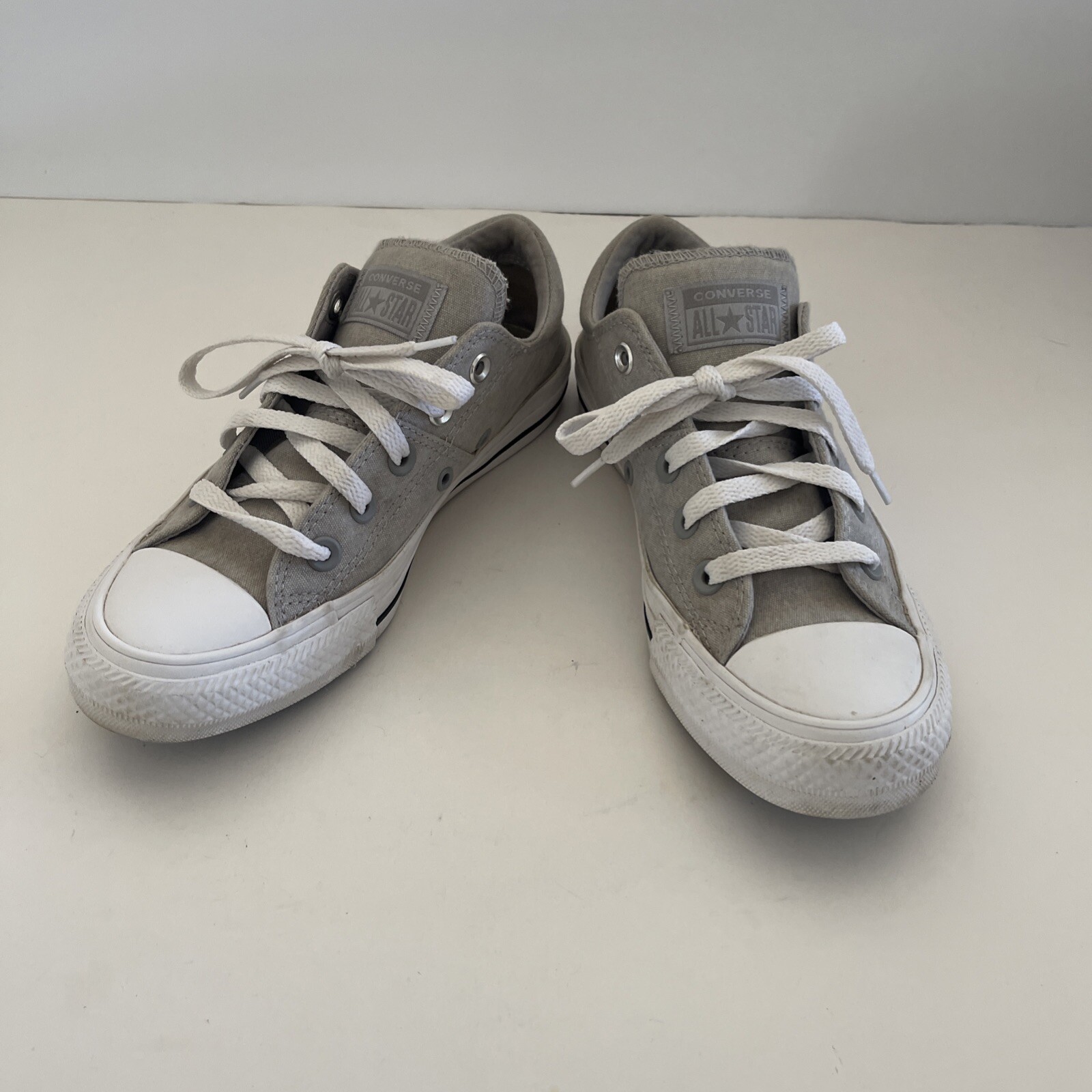 Converse All Stars Low Top Grey Shoes Women size 6