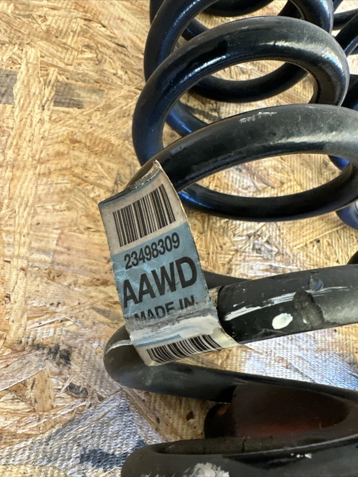 Muelles helicoidales traseros Cadillac ATS 2013-2018 23498309 (RC-10) Foto 4 de 4