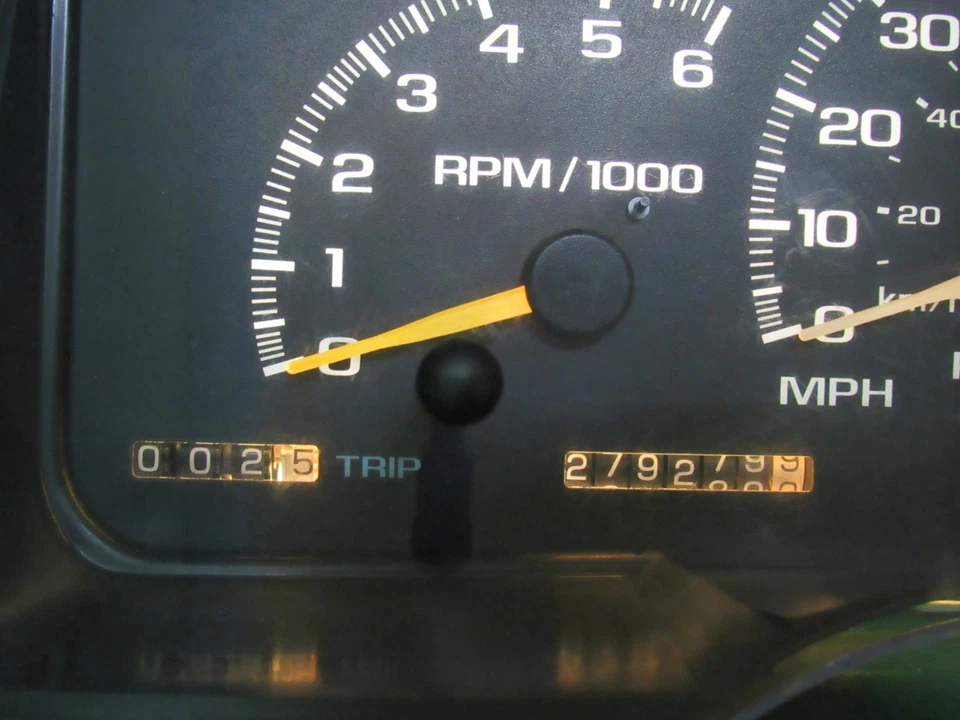 97-98 C/K TRUCK SUBURBAN INSTRUMENT GAUGE CLUSTER SPEEDO TACH 279K REBUILT 2951 — 第 4/4 张图片