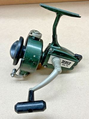 RANDOM LOT VINTAGE ZEBCO 101 33 XRL35 Q620 FISHING CASTING REELS