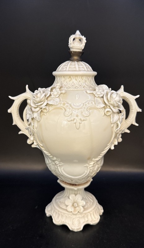 Antique 19th c. Italian White/Cream Porcelain Capodimonte Applied Flowers 10” T