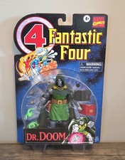 Marvel Fantastic Four Legends Retro Dr DOCTOR DOOM in Hand