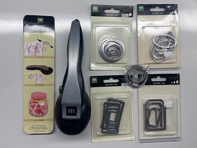 Making Memories Tag Maker Tool For Scrapbooking. w/ 4 Packs Of Metal Frames