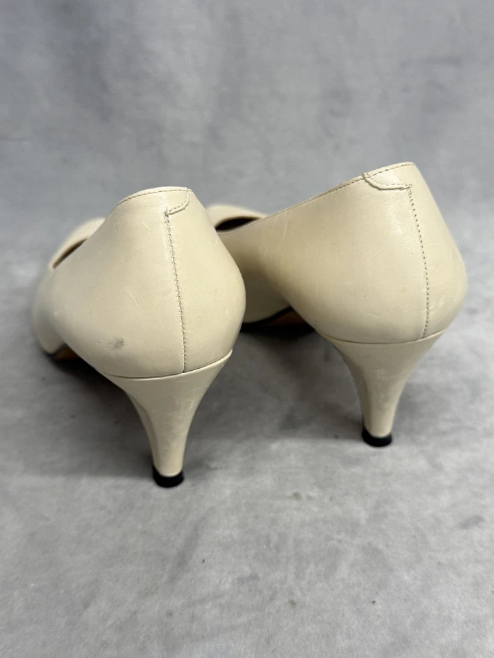 Vintage Amalfi Shoes Womens Size 6.5 B Ivory Leather Monica Pumps Made Italy 80s - Image 4 of 4