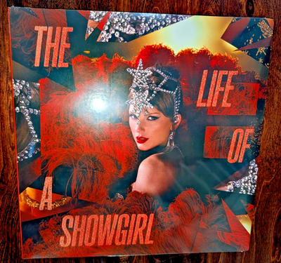 TAYLOR SWIFT The Life Of A Showgirl Tiny Bubbles Champagne Red