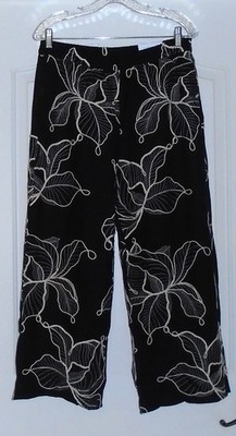 Chico's EMBROIDERED WIDE LEG CROPPED PANT Size 2 Large 12 14 Black Pocket EUC
