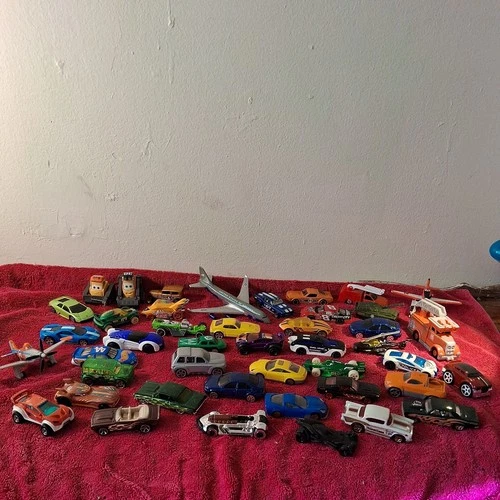 large Lot 44 Hot Wheels toy race drag racing cars planes vintage Mustang Chevy